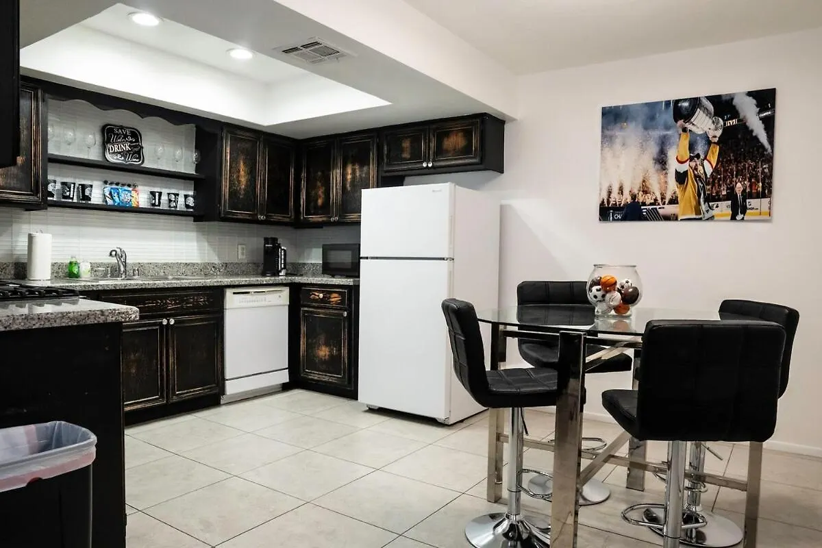 Apartment 2 Bedroom Minutes From Vegas Strip Las Vegas