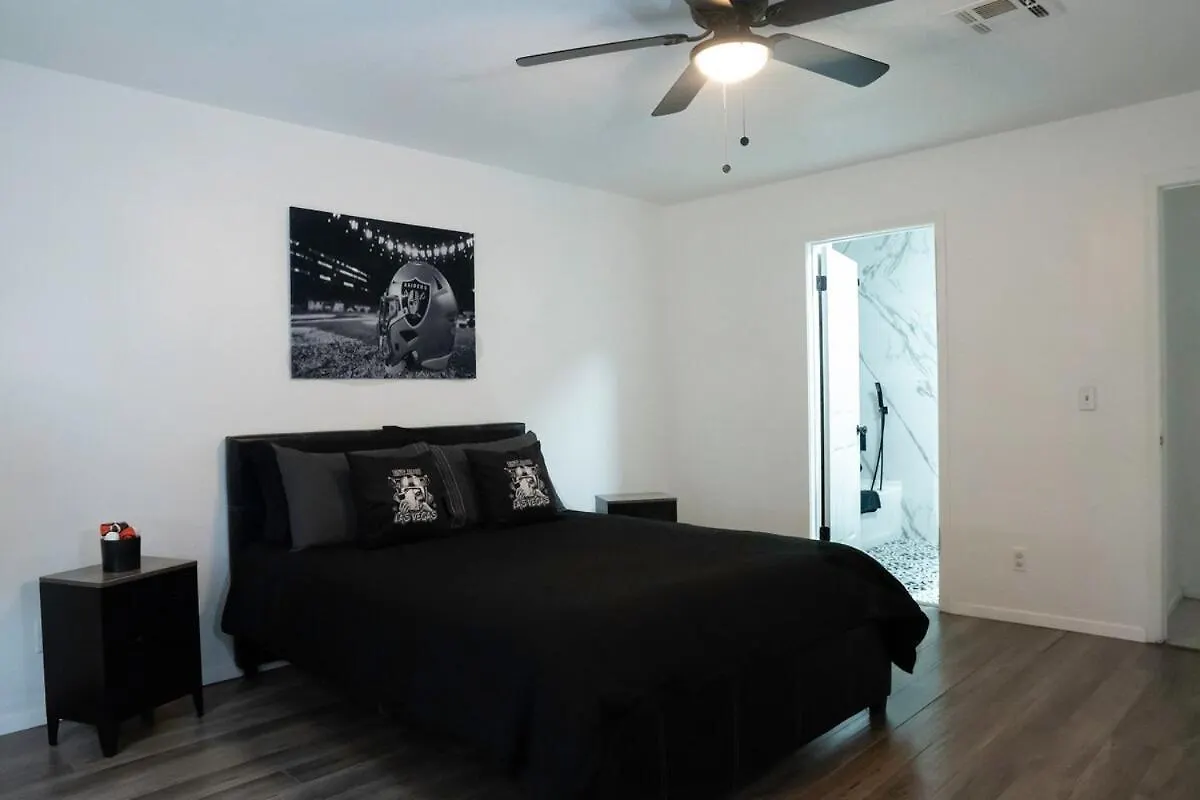 2 Bedroom Minutes From Vegas Strip Las Vegas 0*,  United States